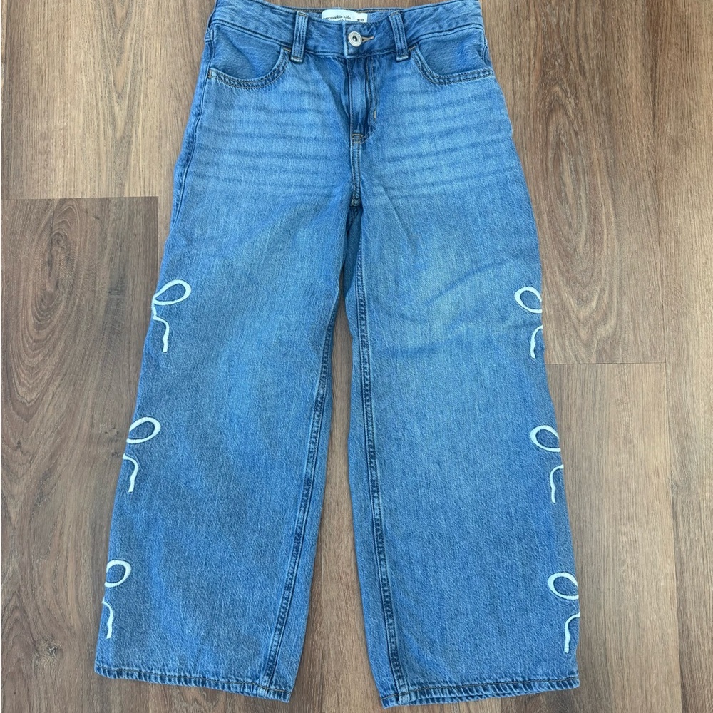 NWOT Abercrombie Kids Bow High Rise Ultra Wide Jean